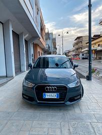 Audi A1 1.4 Tdi Admired Plus 90 CV