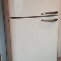 Frigorifero SMEG stile retro anni ‘50