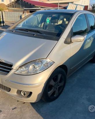 Ricambi usati per Mercedes Classe A 180 CDI 2005