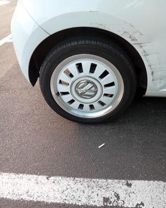 cerchioni Auto volkwagen UP misura 185/50 R16 81T