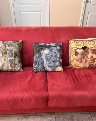 Divano letto matrimoniale 3 posti.