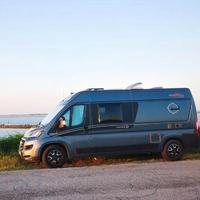 Malibu carthago van 600 db charming