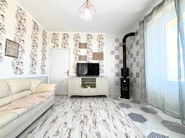 Appartamento di 100 m² con 3 locali a Caprese Mich