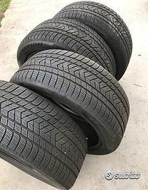 4 gomme invernali 315 30 22 e 275 35 22 Pirelli