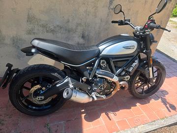 scrambler 800 2023 7000km finanziabile 