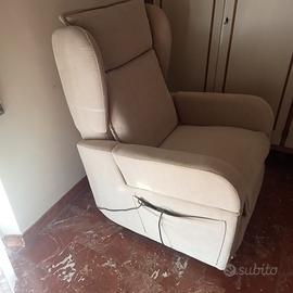 Poltrona Relax elettrica Alzapersona vitarelax-kor