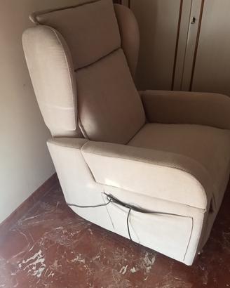 Poltrona Relax elettrica Alzapersona vitarelax-kor