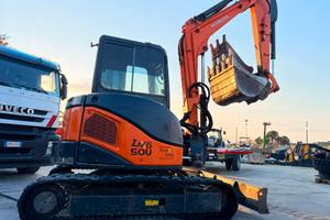 MINIESCAVATORE HITACHI ZAXIS 50U-2 USATO IN VENDIT