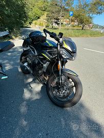 Triumph Street Triple RS