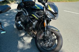 Triumph Street Triple RS