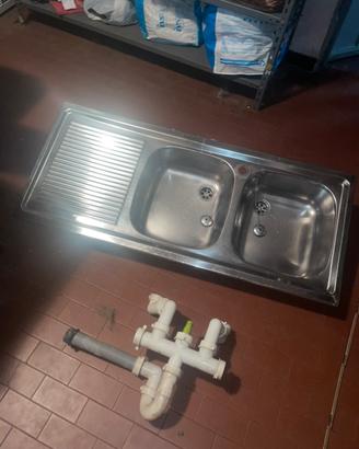 Lavello doppio con scolapiatti inox