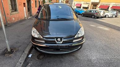 Peugeot 807