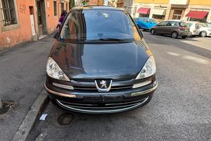Peugeot 807