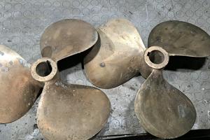 eliche di ottone  da esporre oppure come ricambi