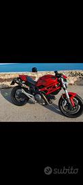 Ducati Monster 696 - 2010
