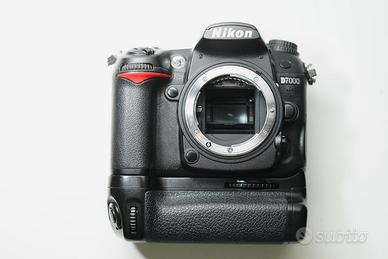 Nikon D7000 +batterygrip +2batterie + charger