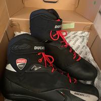 Stivali bassi tecnici moto TCX x Ducati Corse n.43