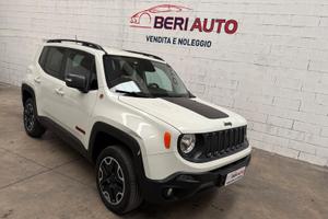 Jeep Renegade 4WD (4×4)Active Drive Low Trailhawk