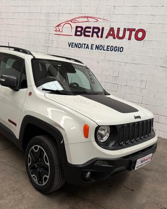 Jeep Renegade 4WD (4×4)Active Drive Low Trailhawk