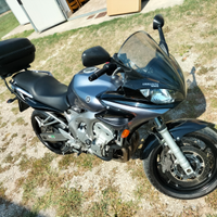 Yamaha Fazer 600
