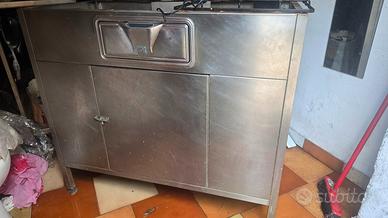 Mobili d'acciaio a mestre