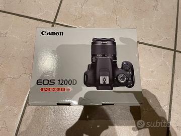 Canon EOS 1200D + obiettivo 18-55mm + accessori