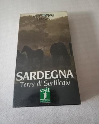 Vhs Sardegna terra di sortilegio 