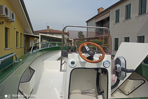 Barca motore carrello