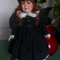 Bambola in Porcellana Biscuit Numerata - ED. LIM.