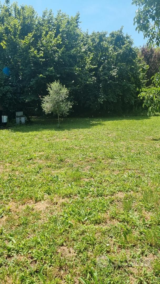 Terreno agricolo con C2 di 30mq - Vista 2