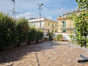 Messina: Bilocale Luminoso con Terrazzo A livello