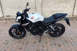 Honda Hornet 500