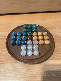 Solitario Decorativo in Legno con Biglie Colorate