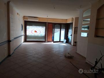 Locale comm. - Sassari -pressi Viale Italia