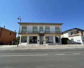 NEGOZIO COMMERCIALE FRONTE STRADA A BOVOLONE
