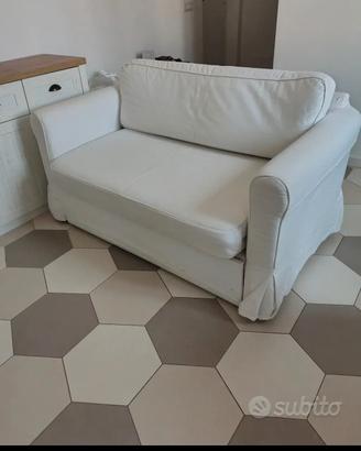 Divano letto bianco Ikea Hagalund
