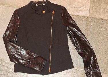 Giacca con maniche in pailettes