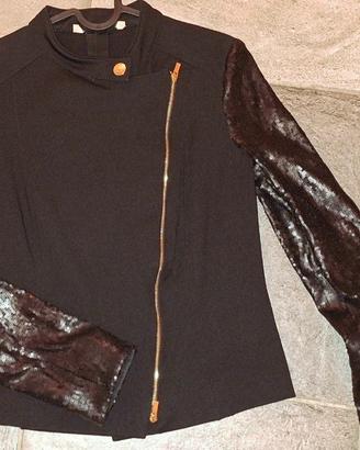 Giacca con maniche in pailettes