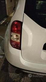 fanale posteriore Sx  dacia daster anno 2014