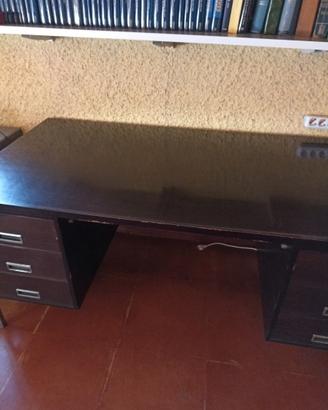 Scrivania ufficio + 2 mobili ufficio abbinati