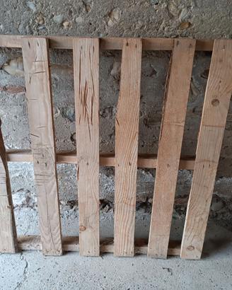 3 bancali in legno