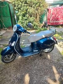 Vespa Gts125