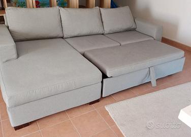 Divano con chaise longue 