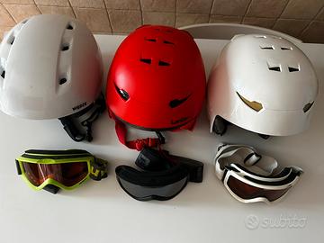 3 caschi da sci e snowboard con occhiali