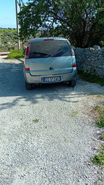 Motore in buono stato. Ideale per girare in paese