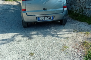 Motore in buono stato. Ideale per girare in paese