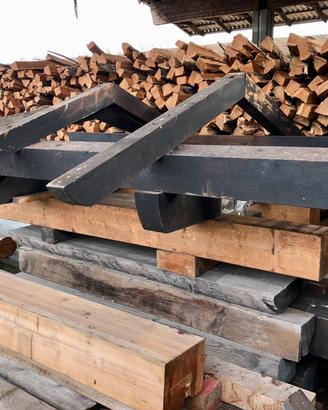 Tetto in legno per ingresso pedonale