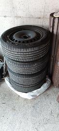 Cerchi in ferro da 16" 5 fori ET52 + Gomme estive.