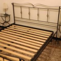 Letto matrimoniale in ferro battuto 