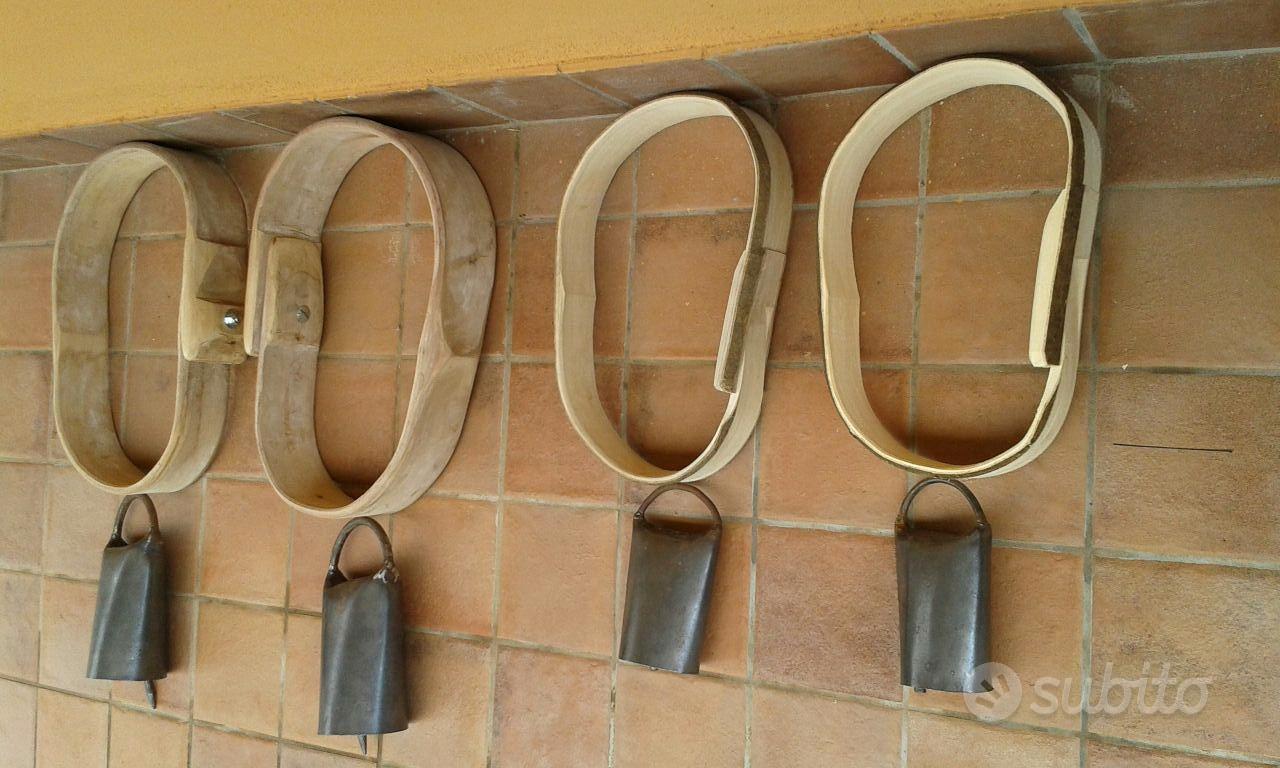 Collari/cerchi porta campane/campanacci in legno - Animali In